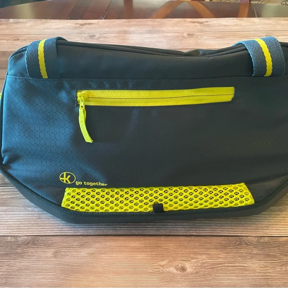 Kurgo Explorer Dog Carrier - Picture 4 of 5